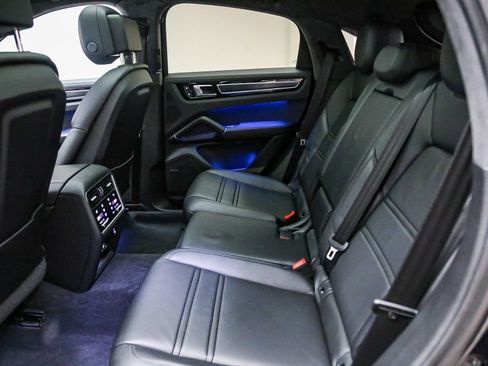 Certified 2023 Porsche Cayenne GTS AWD/4WD image 24