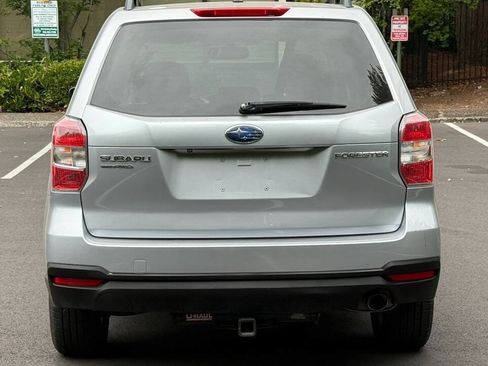 Used 2014 Subaru Forester 2.5i Premium w/ All-Weather Package AWD/4WD image 11