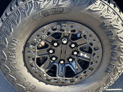 New 2024 GMC Hummer EV 3X w/ Omega Edition image 33