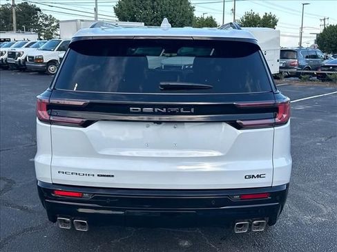 New 2026 GMC Acadia Denali Ultimate AWD/4WD image 10