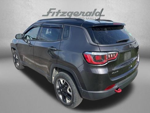 Used 2018 Jeep Compass Trailhawk AWD/4WD image 3