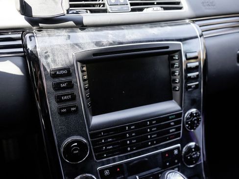 Used 2009 Maybach 62 S RWD image 24