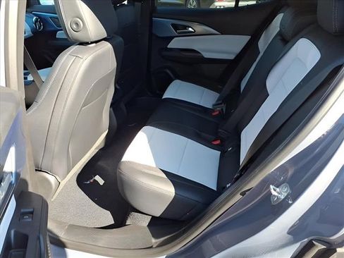 New 2026 Chevrolet Equinox EV LT AWD/4WD image 17