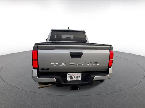 Used 2025 Toyota Tacoma TRD Off-Road image 12