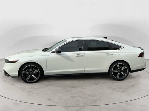 Used 2024 Honda Accord Sport image 4