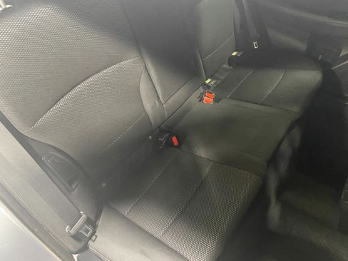 Used 2018 Subaru Outback 2.5i Premium image 17