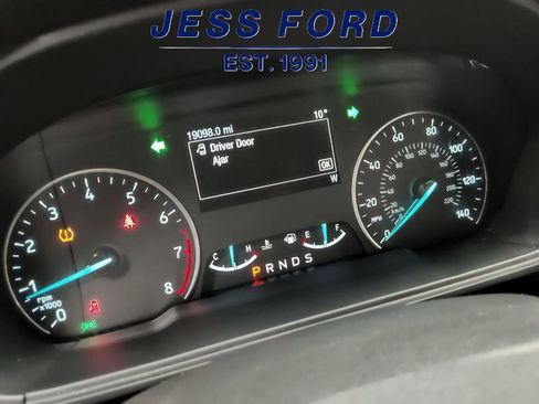Used 2022 Ford EcoSport SE w/ SE Convenience Package image 9