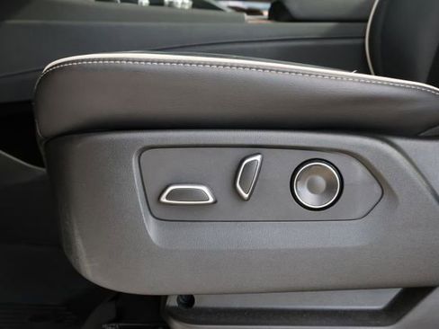 Certified 2024 Cadillac Escalade ESV Premium Luxury image 28