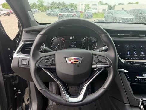 Certified 2024 Cadillac XT6 Premium Luxury AWD/4WD image 18