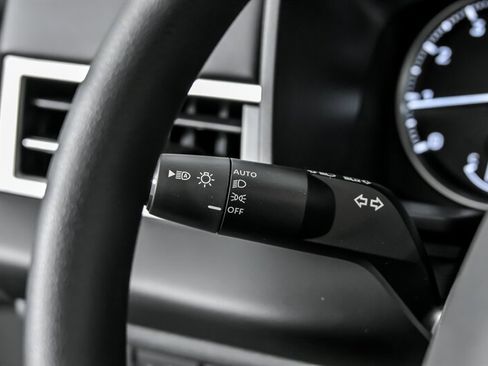 New 2026 Mitsubishi Outlander ES image 19