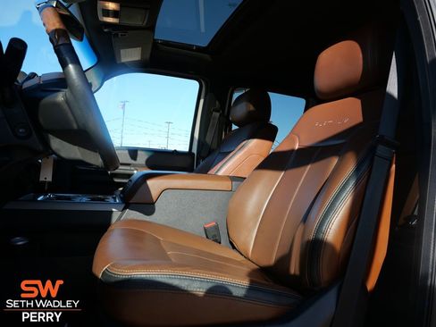 Used 2016 Ford F450 Platinum image 21