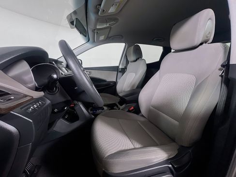 Used 2018 Hyundai Santa Fe Sport FWD image 11