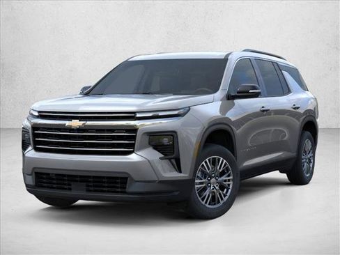 New 2026 Chevrolet Traverse LT image 8