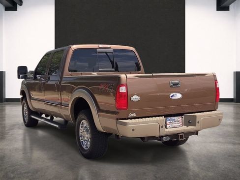 Used 2012 Ford F250 King Ranch w/ King Ranch w/Chrome Pkg AWD/4WD image 3