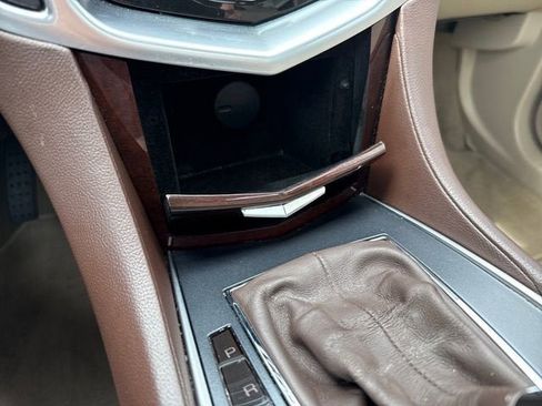 Used 2015 Cadillac SRX Premium w/ LPO, Protection Package FWD image 22