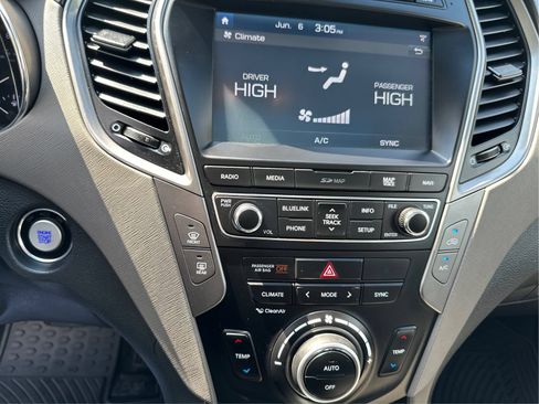 Used 2018 Hyundai Santa Fe Sport 2.0T AWD/4WD image 28