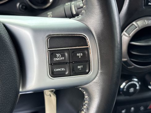Used 2018 Jeep Wrangler Unlimited Sport AWD/4WD image 18
