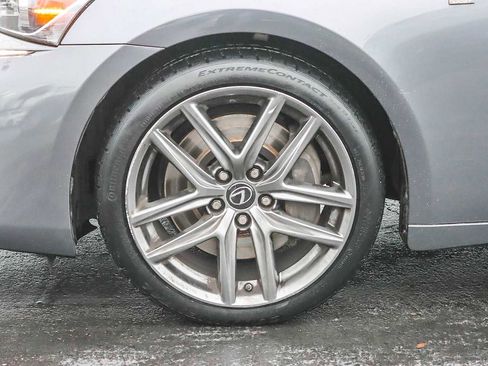 Used 2017 Lexus IS 200t image 9