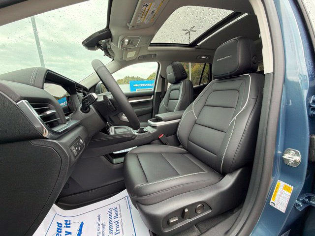 New 2027 GMC Terrain Denali w/ LPO, Floor Liner Package AWD/4WD image 12