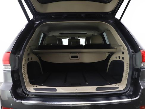 Used 2016 Jeep Grand Cherokee Limited w/ Trailer Tow Group IV image 17