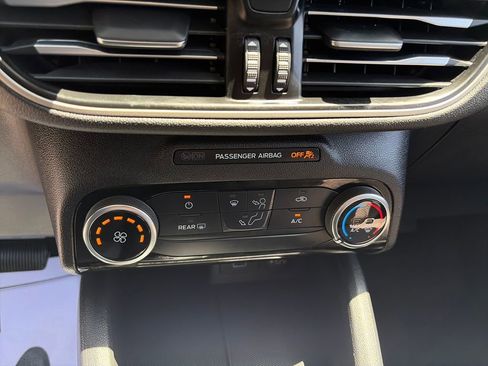 Used 2022 Ford Escape SE AWD/4WD image 22