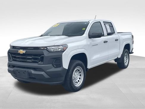 Used 2023 Chevrolet Colorado W/T w/ LPO, Pro Essentials Package RWD image 8
