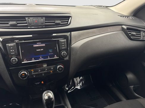 Used 2020 Nissan Rogue Sport S w/ Appearance Package FWD image 24