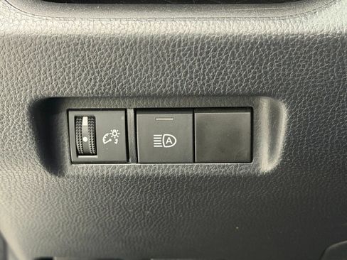 Used 2023 Toyota RAV4 LE AWD/4WD image 19