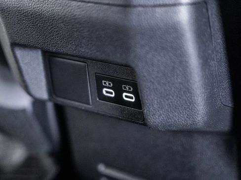 Used 2024 Toyota Tacoma TRD Sport image 36