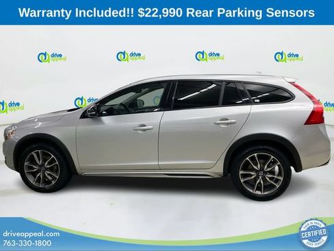 Used 2018 Volvo V60 T5 Cross Country AWD/4WD image 9