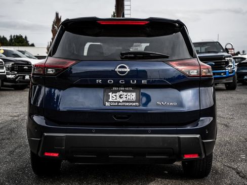 Used 2024 Nissan Rogue SV AWD/4WD image 12