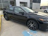 Used 2023 Toyota Camry SE image 2