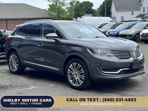 Used 2017 Lincoln MKX Reserve w/ Lincoln MKX Climate Package AWD/4WD image 3