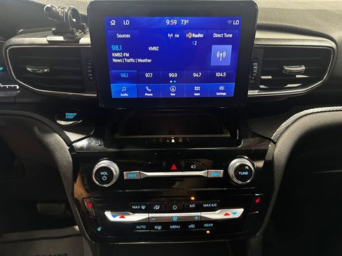 Used 2022 Ford Explorer ST-Line w/ Class IV Trailer Tow Package AWD/4WD image 13