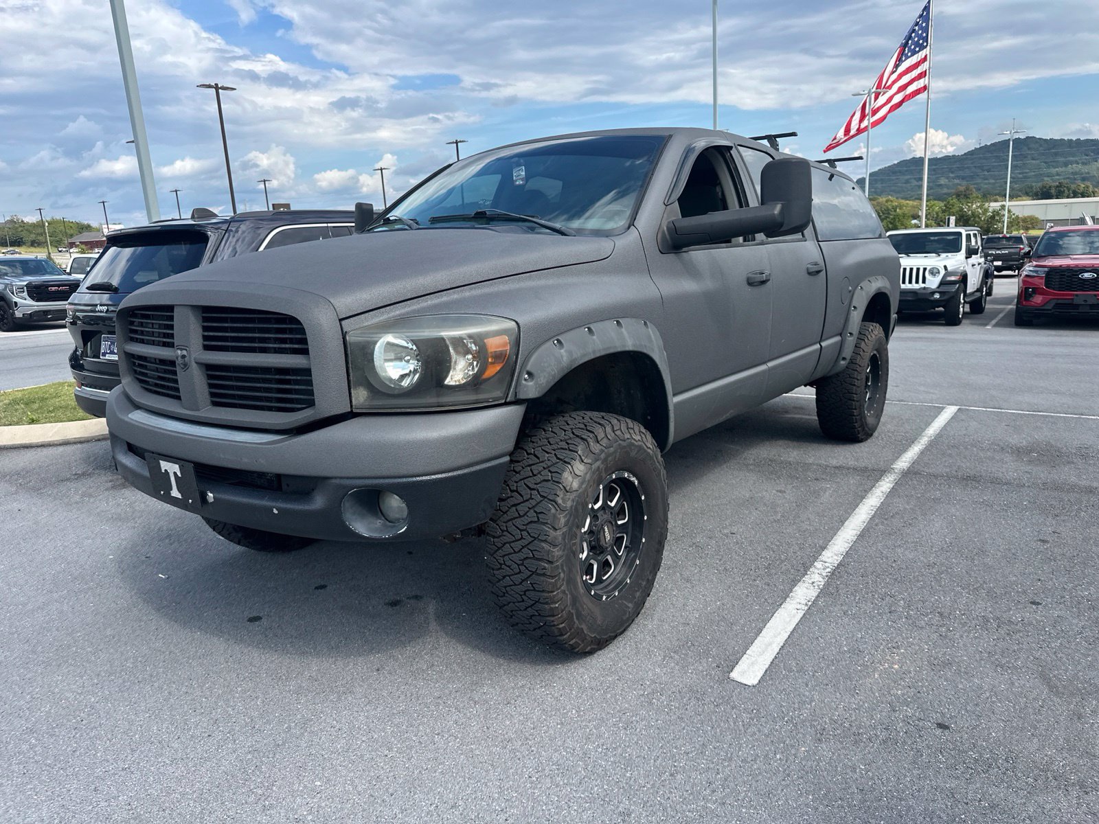 Used 2009 Dodge Ram 2500 Truck SLT w/ Trailer Tow Group AWD/4WD image 1