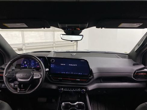 Used 2025 Chevrolet Silverado EV RST AWD/4WD image 12