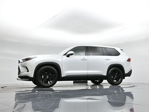 Used 2024 Toyota Grand Highlander AWD Hybrid image 7