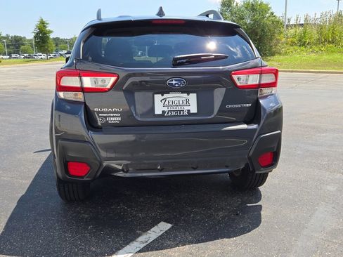 Used 2018 Subaru Crosstrek 2.0i Premium w/ Popular Package #2 AWD/4WD image 9