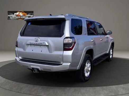 Used 2018 Toyota 4Runner SR5 RWD image 5