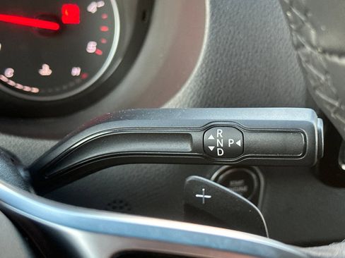 Used 2024 Mercedes-Benz Sprinter 2500 image 21