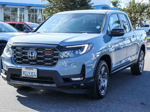 Certified 2025 Honda Ridgeline TrailSport image 3