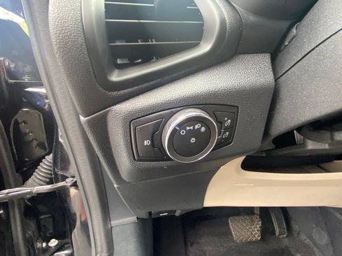 Used 2021 Ford EcoSport SE w/ SE Convenience Package FWD image 12