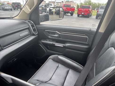 Used 2020 RAM 1500 Laramie AWD/4WD image 32