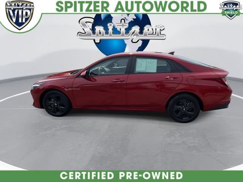 Used 2023 Hyundai Elantra SEL w/ Cargo Package FWD image 6