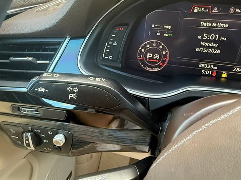 Used 2018 Audi Q7 3.0T Prestige AWD/4WD image 26