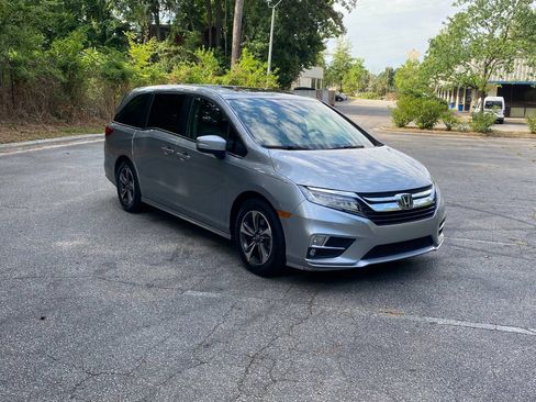Used 2019 Honda Odyssey Touring image 3