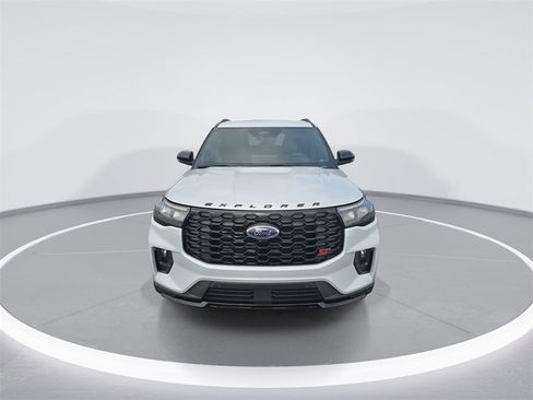 New 2026 Ford Explorer ST w/ Sun And Sound Package image 3