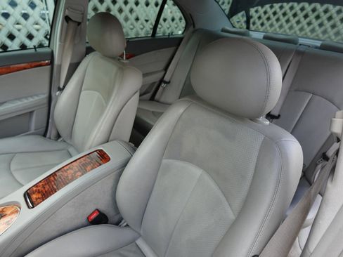 Used 2005 Mercedes-Benz E 320 Sedan image 16