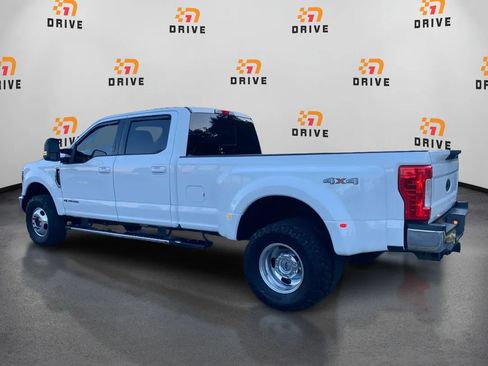Used 2018 Ford F350 Lariat AWD/4WD image 7