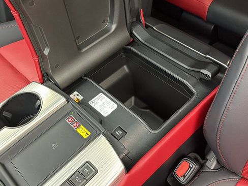 Used 2025 Lexus LX 700h F Sport image 24